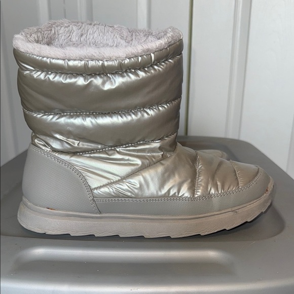Tek Gear Silver Winter & Rain Boots - Picture 3 of 9